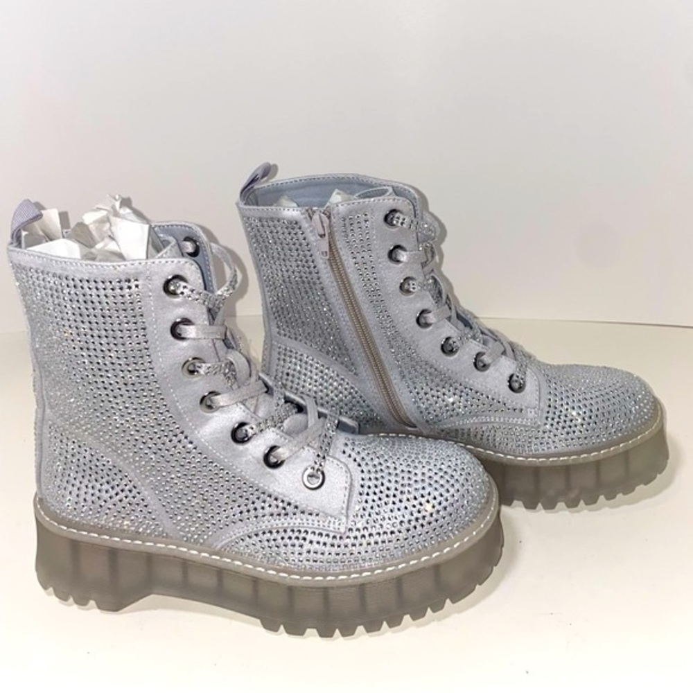 Steve Madden Women's Dynamite Silver Multi Combat & Lace-up Boots Size 6.5 - Picture 7 of 12